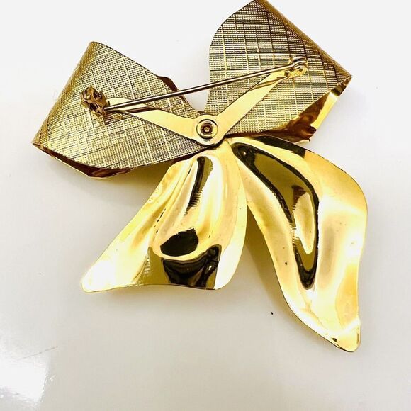 Vintage Textured Satin Bow Ribbon Brooch Crystal Accent Large Gold Matte 4085 - Picture 6 of 9
